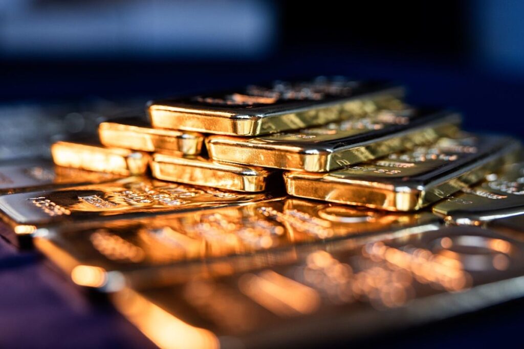 Gold Steadies After Record-Breaking Run Triggers Profit Taking