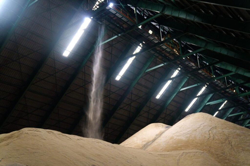 Sugar Traders Push for Stricter Exchange Rule on Delivery Delays