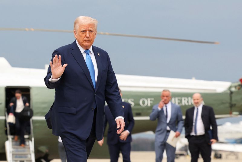 Trump says he is willing to make deals on tariffs