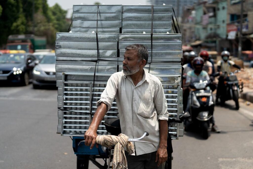 India Predicts Sweltering Summer in Threat to Economic Growth