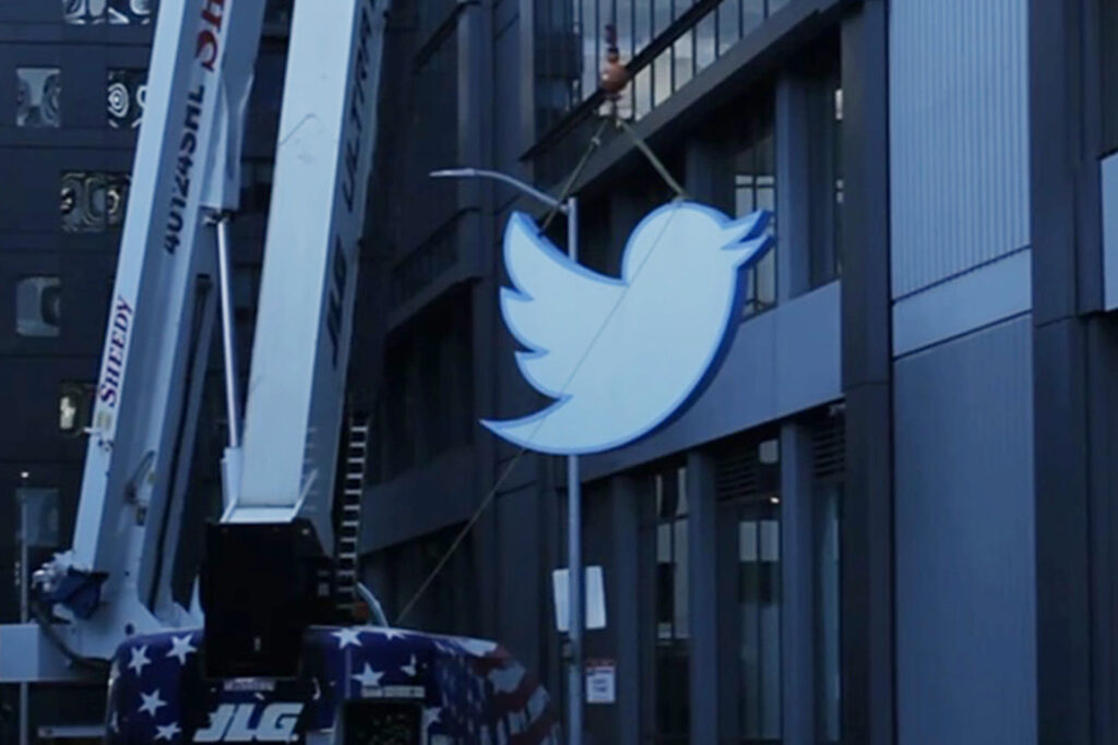 The 560-pound Twitter logo has sold for $34,000