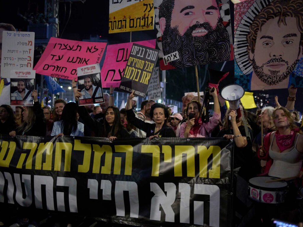 Protesters in Tel Aviv say government responsible for captives’ fate | Israel-Palestine conflict News