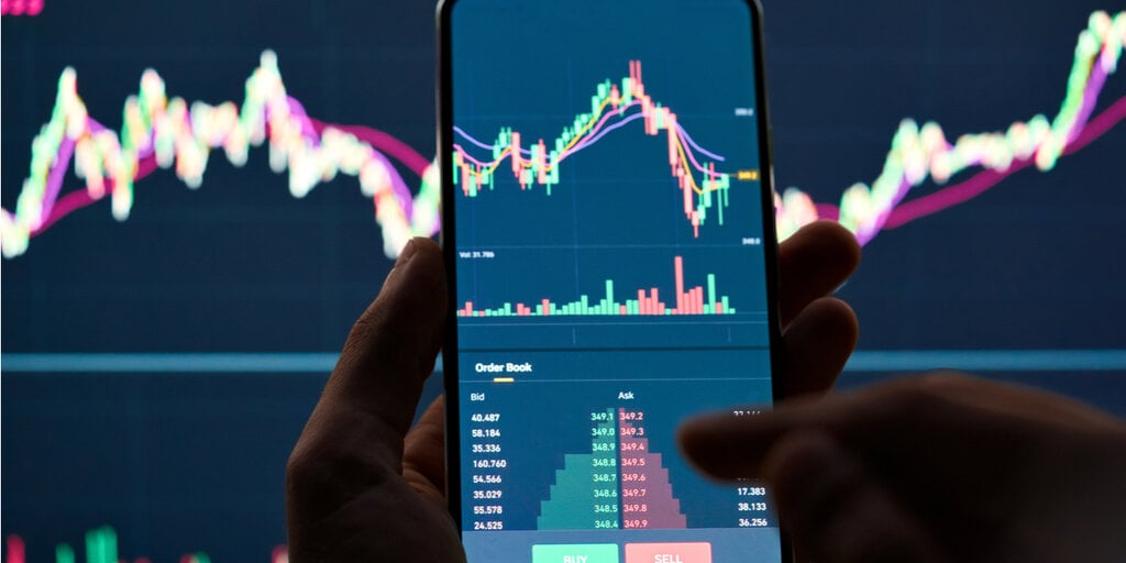 Crypto Stocks Soar as Bitcoin, Tech Sector Gain