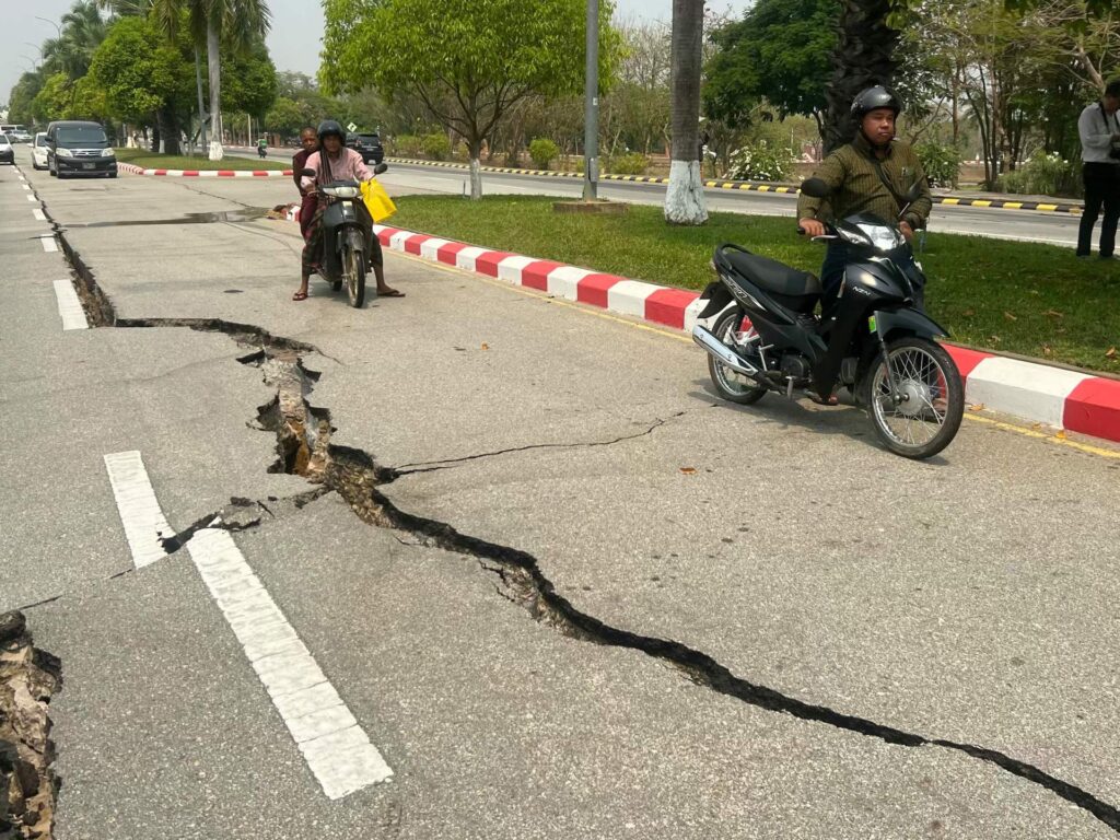 Deadly powerful earthquakes hit Myanmar, trap dozens in Thailand | News