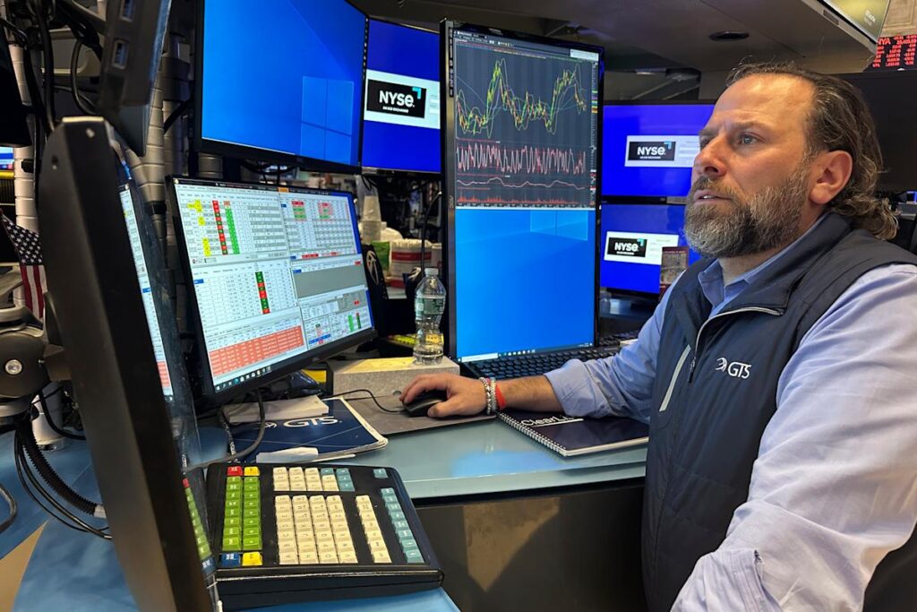 Dow, S&P 500, Nasdaq jump amid hopes Trump will soften next tariff blow