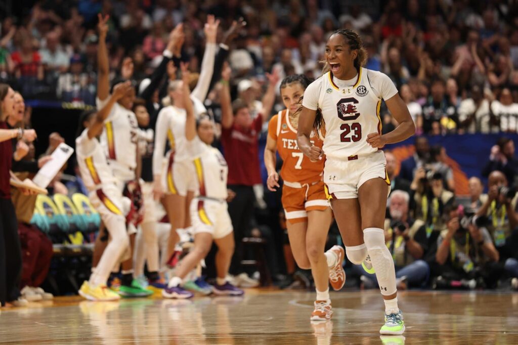South Carolina, UConn Set For NCAA Final Rematch After Three Years