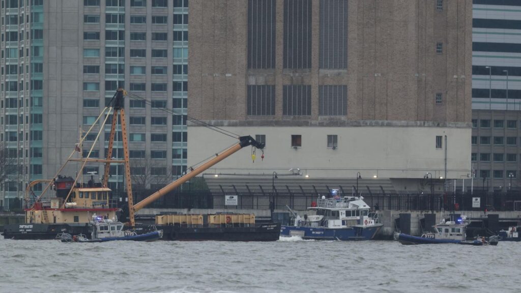 6 Dead In Hudson River Helicopter Crash