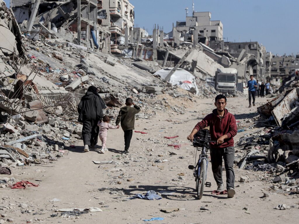 Israeli attacks on Gaza kill at least 30 as ground assault expands | News