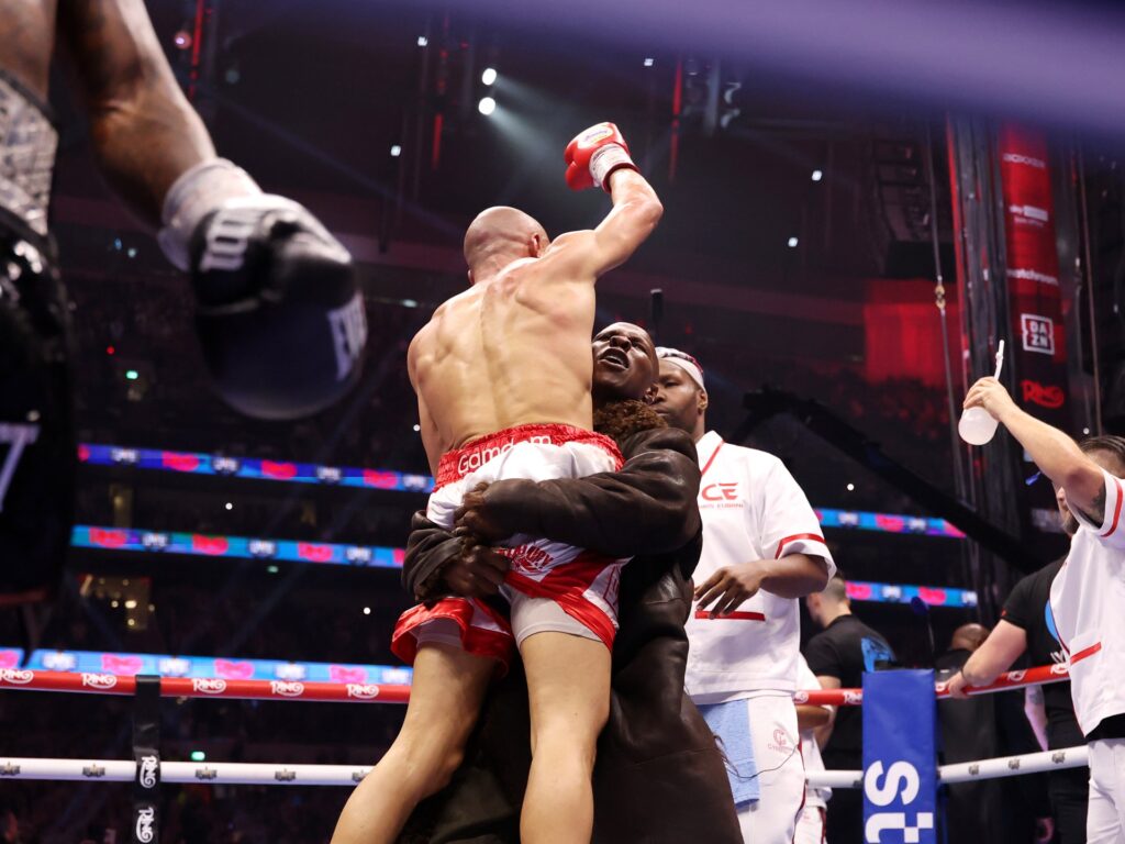 Chris Eubank Jr beats Conor Benn on unanimous points decision | Boxing News