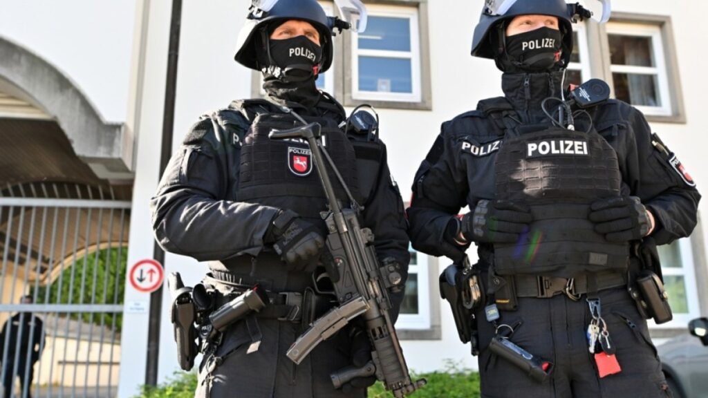 Germany arrests minors over alleged attacks on asylum seekers, migrants | Crime News