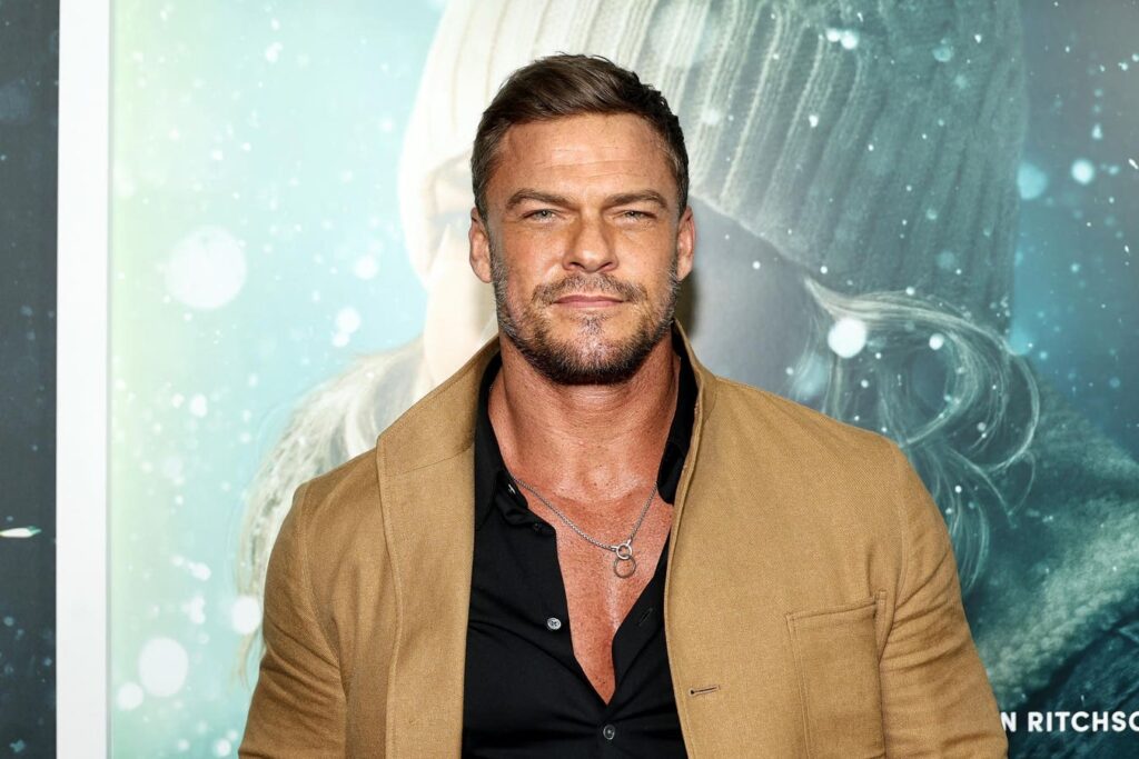 ‘Reacher’ Star Alan Ritchson Wows Billy Joel With Cover Of Song Classic