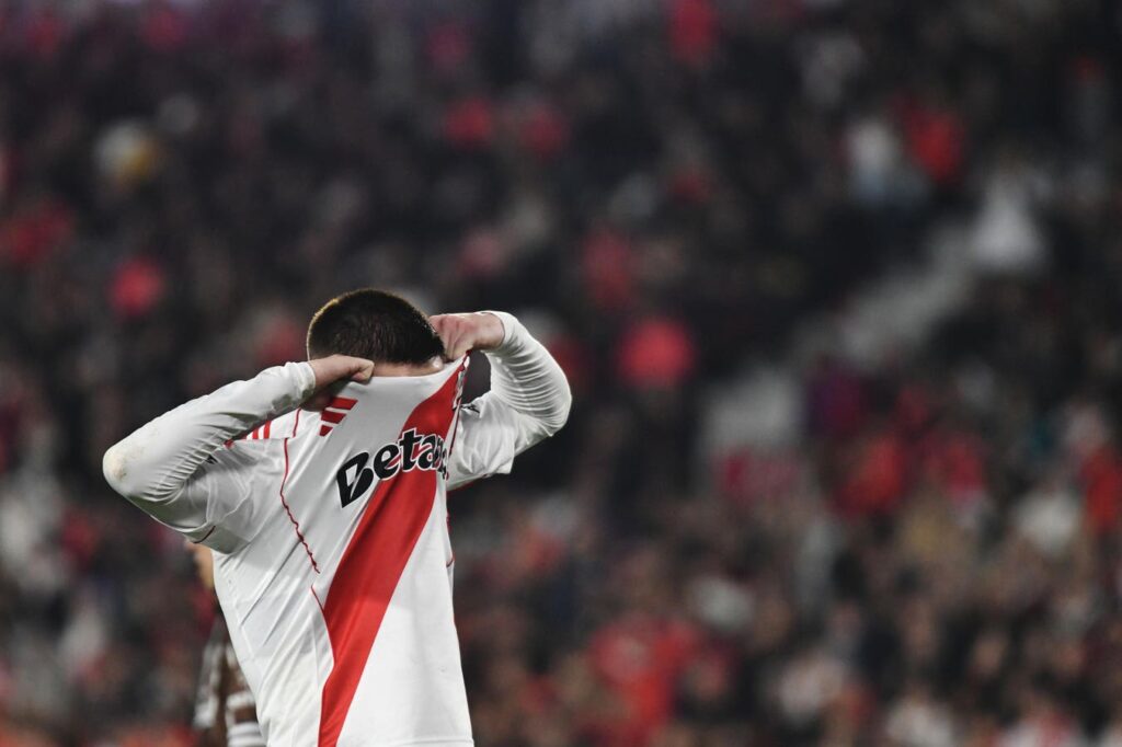 River Plate And Boca Juniors Crash Out Of The Argentinian Championship