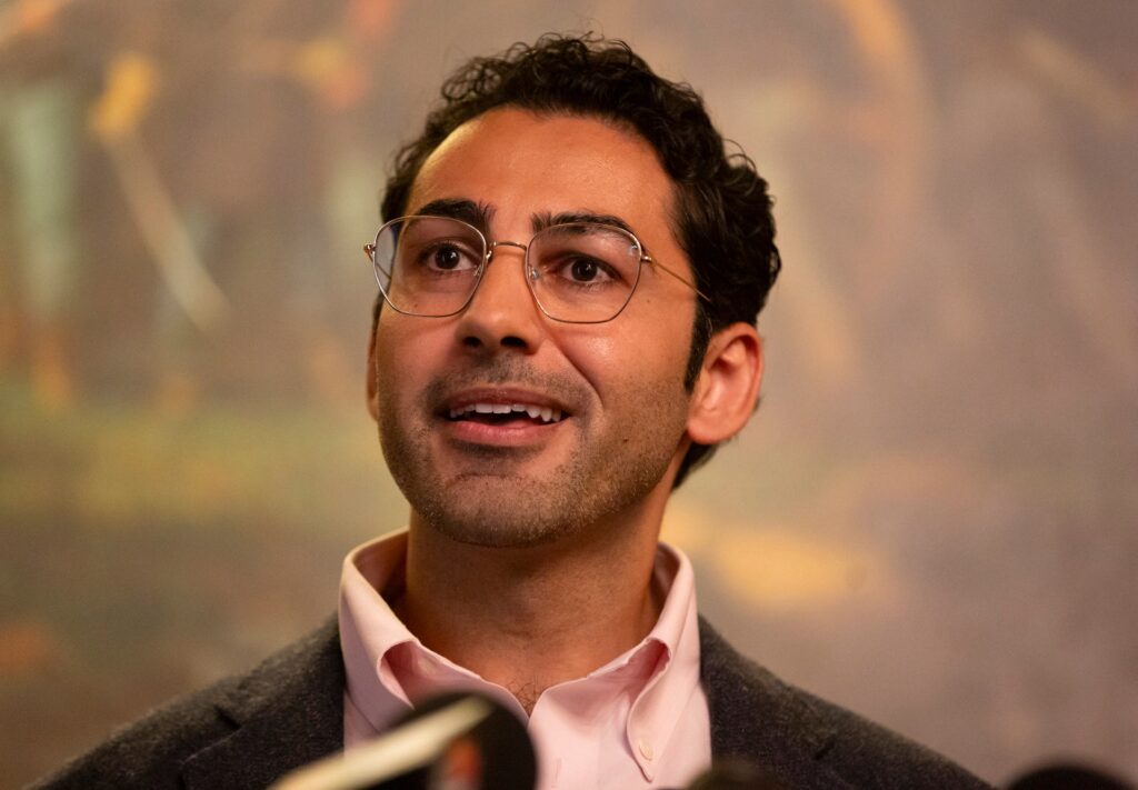 Student protester Mohsen Mahdawi unveils legal defence fund for immigrants | Donald Trump News