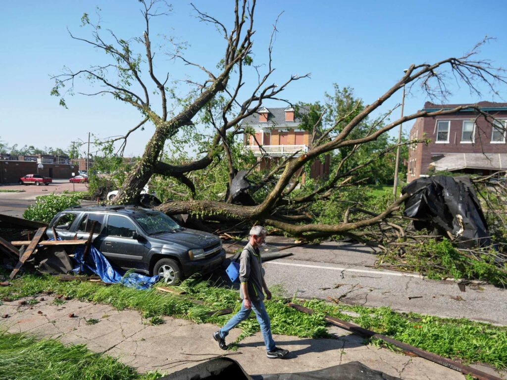Tornadoes kill at least 21 in US states of Missouri and Kentucky | Weather News