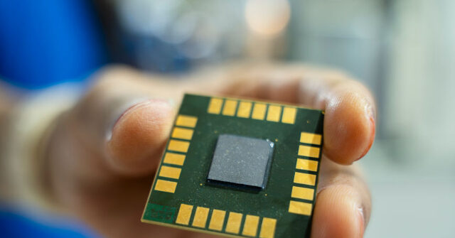 Trump to Shred Biden Export Rule that Undermines American Leadership in AI