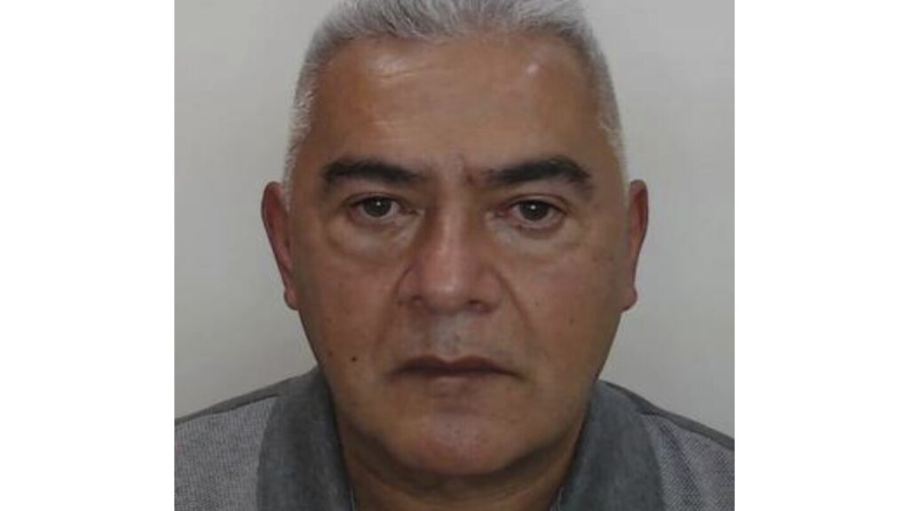 An alleged smuggler to Colombia’s cartels had a secret ally: the DEA