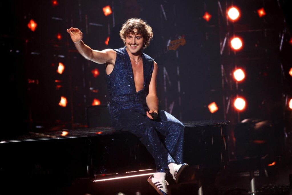 Benson Boone Makes Hot 100 History With His First Smash — Again