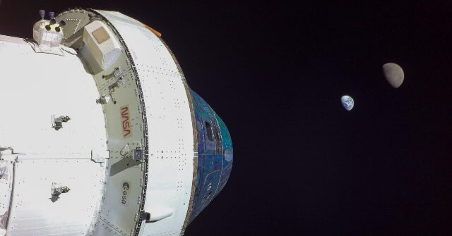 NASA Plans ‘Artemis 2’ Mission to the Moon for Early 2026