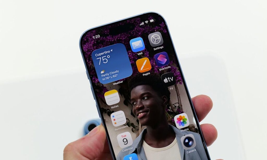 The iPhone 17 makes the iPhone 16e even more pointless