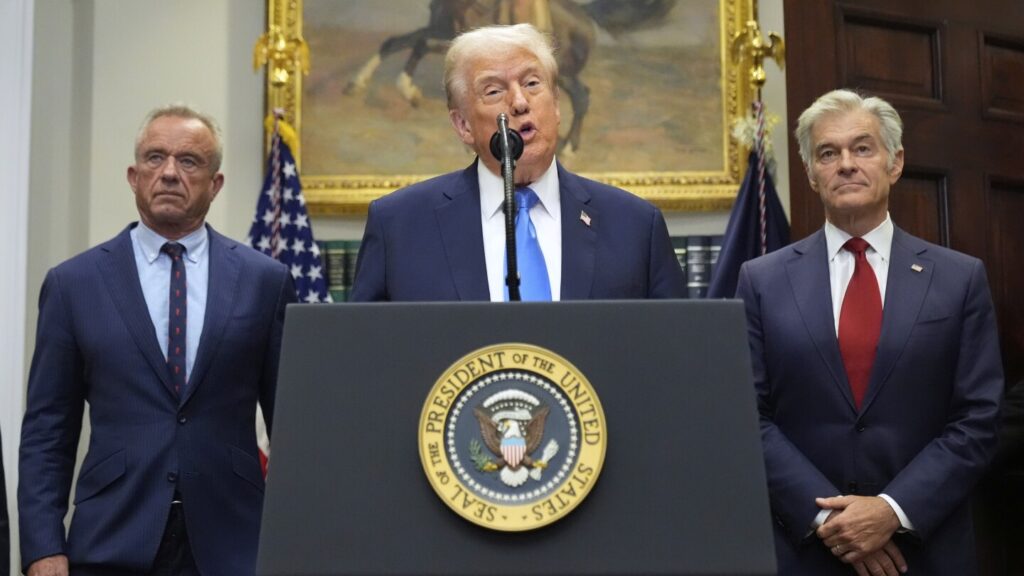 Trump promotes unproven ties between Tylenol, vaccines and autism