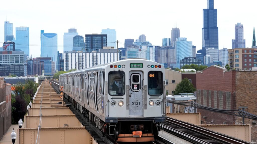 Trump pauses $2.1B for Chicago infrastructure projects