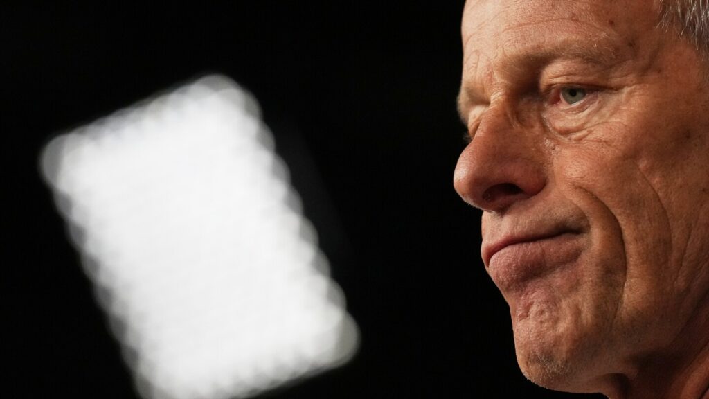 Hopes fade for quick end to government shutdown