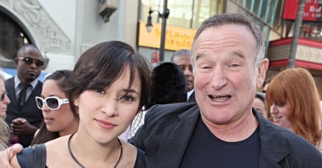 Daughter of Robin Williams Begs People to Stop Sending AI Videos of Her Deceased Dad: ‘You’re Not Making Art’
