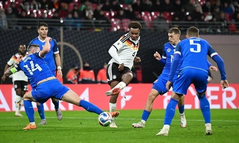 Germany and Netherlands lock up World Cup spots in style