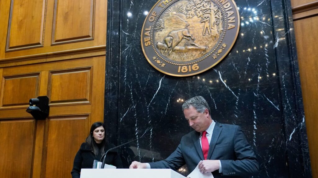 Indiana House lawmakers to start session with redistricting on the table