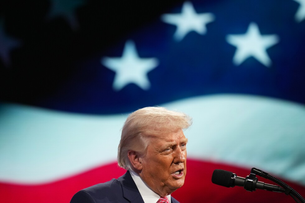 Trump’s conflicting messages sow confusion over Iran war